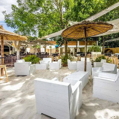 キャンプ場 Camping De Gourjade